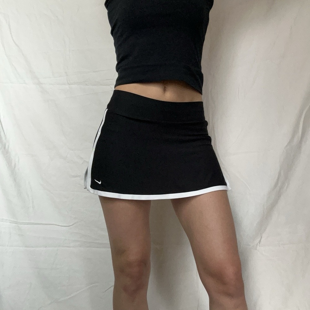 2000s Y2K Nike Border Tennis Skirt Skort Athleisure Preppy Sporty
